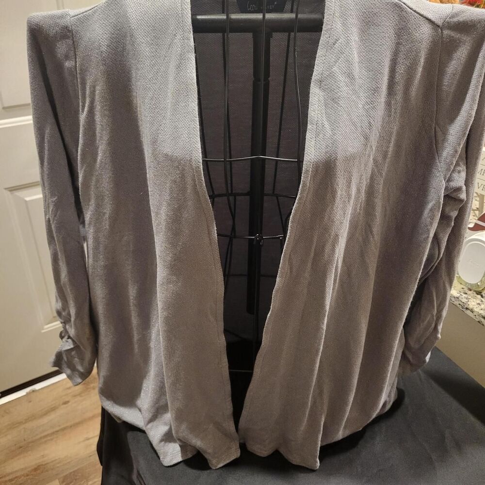 Lark-ro Men's Grey and Silver Cardigan